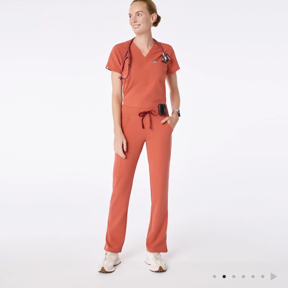 Figs | Kade Cargo Scrub Pants Coral Medium Tall